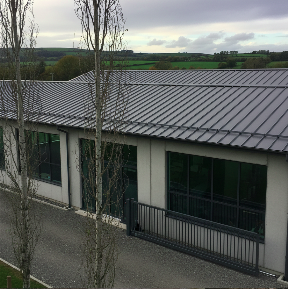 Toiture bac en acier LMR couverture