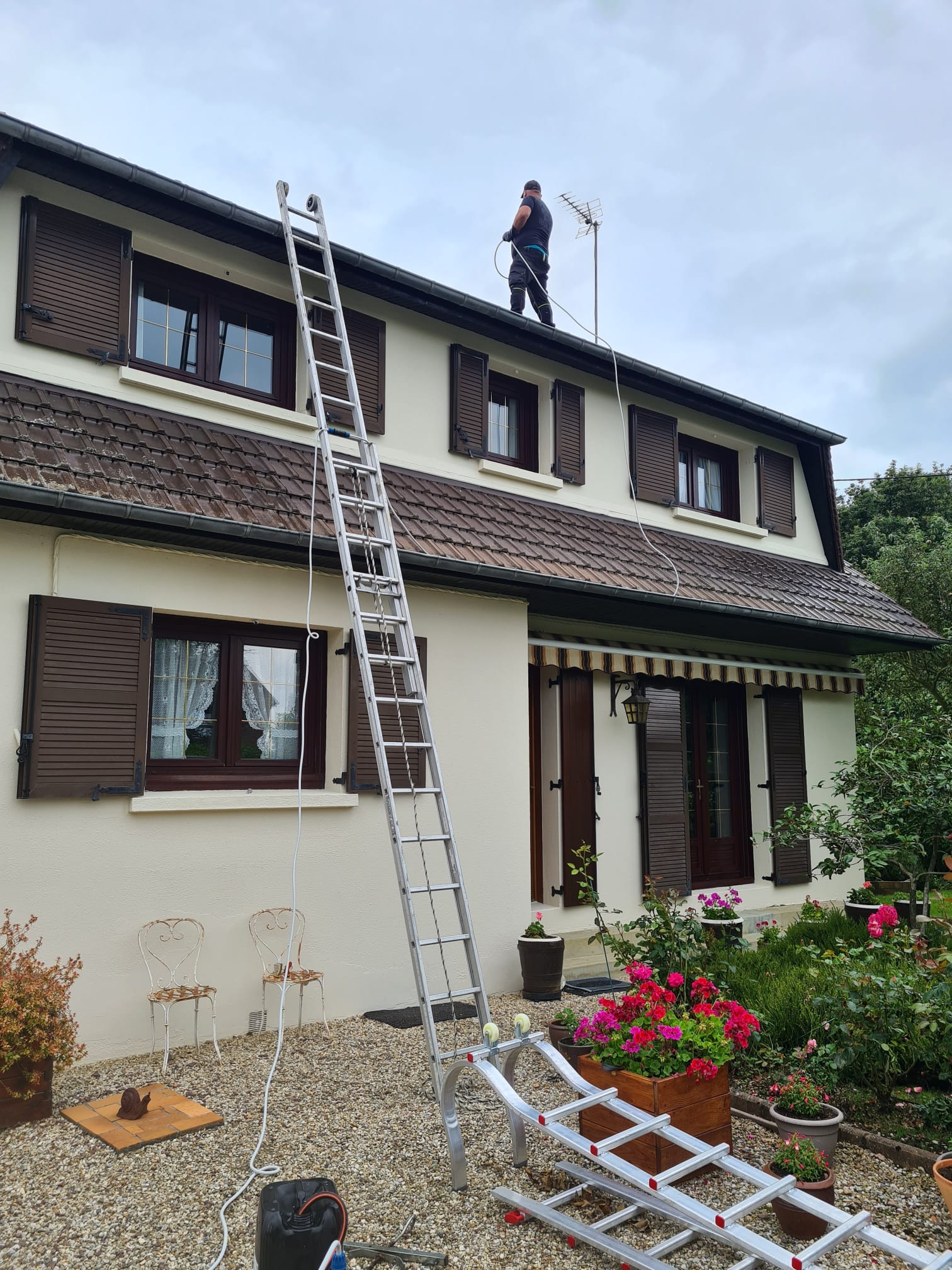 LMR couverture dépannage Caen Calvados